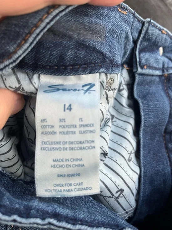 Seven7 Women's Skinny Jeans in Dark Blue Wash - Picture 3 of 3